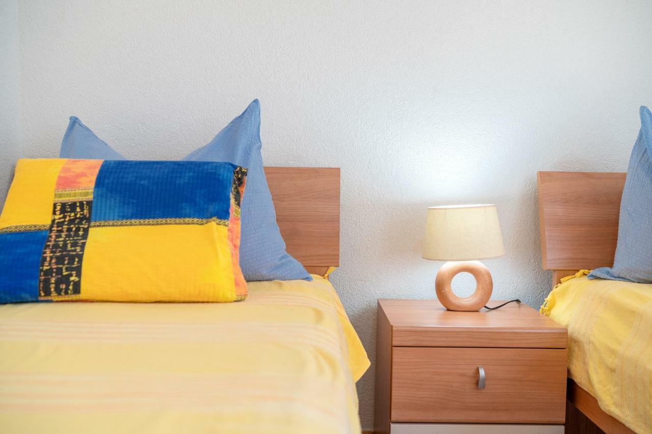 Apartmani Pataca Vodice Eksteriør billede