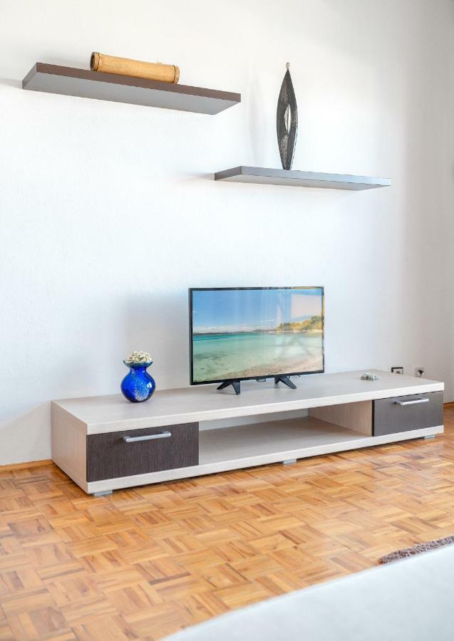 Apartmani Pataca Vodice Eksteriør billede