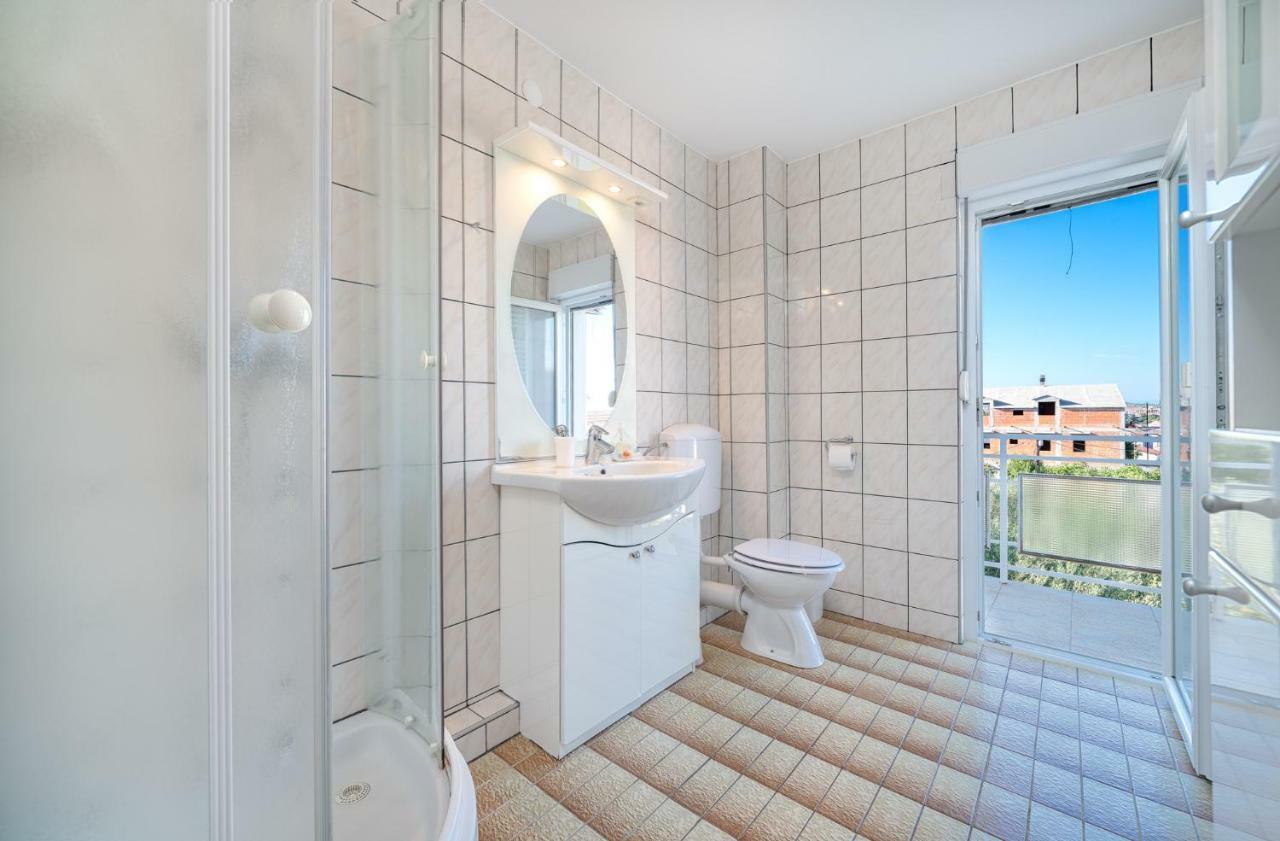 Apartmani Pataca Vodice Eksteriør billede